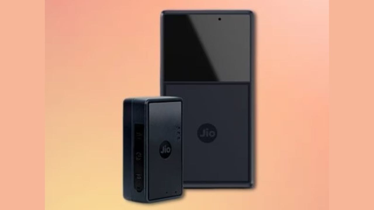 રિલાયન્સ Jio એ ભારતમાં GPS ટ્રેકિંગ ક્ષેત્રમાં પ્રવેશ કર્યો છે. કંપનીએ તાજેતરમાં JioFind અને JioFind Pro નામના બે વાયરલેસ GPS ટ્રેકિંગ ડિવાઇસ લોન્ચ કર્યા છે, જેનો હેતુ સુરક્ષા અને ટ્રેકિંગને વધુ સસ્તું અને ઉપયોગી બનાવવાનો છે.