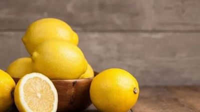 લીંબુ સ્વાસ્થ્ય માટે ખૂબ ફાયદાકારક માનવામાં આવે છે. તેમાં વિટામિન સી, એન્ટીઑકિસડન્ટો અને ડિટોક્સિફાઇંગ ગુણધર્મો શરીરને સ્વસ્થ અને ઊર્જાવાન રાખવામાં મદદ કરે છે. તે પાચન સુધારે છે, ત્વચાનો રંગ સુધારે છે અને વજન ઘટાડવામાં મદદ કરે છે.