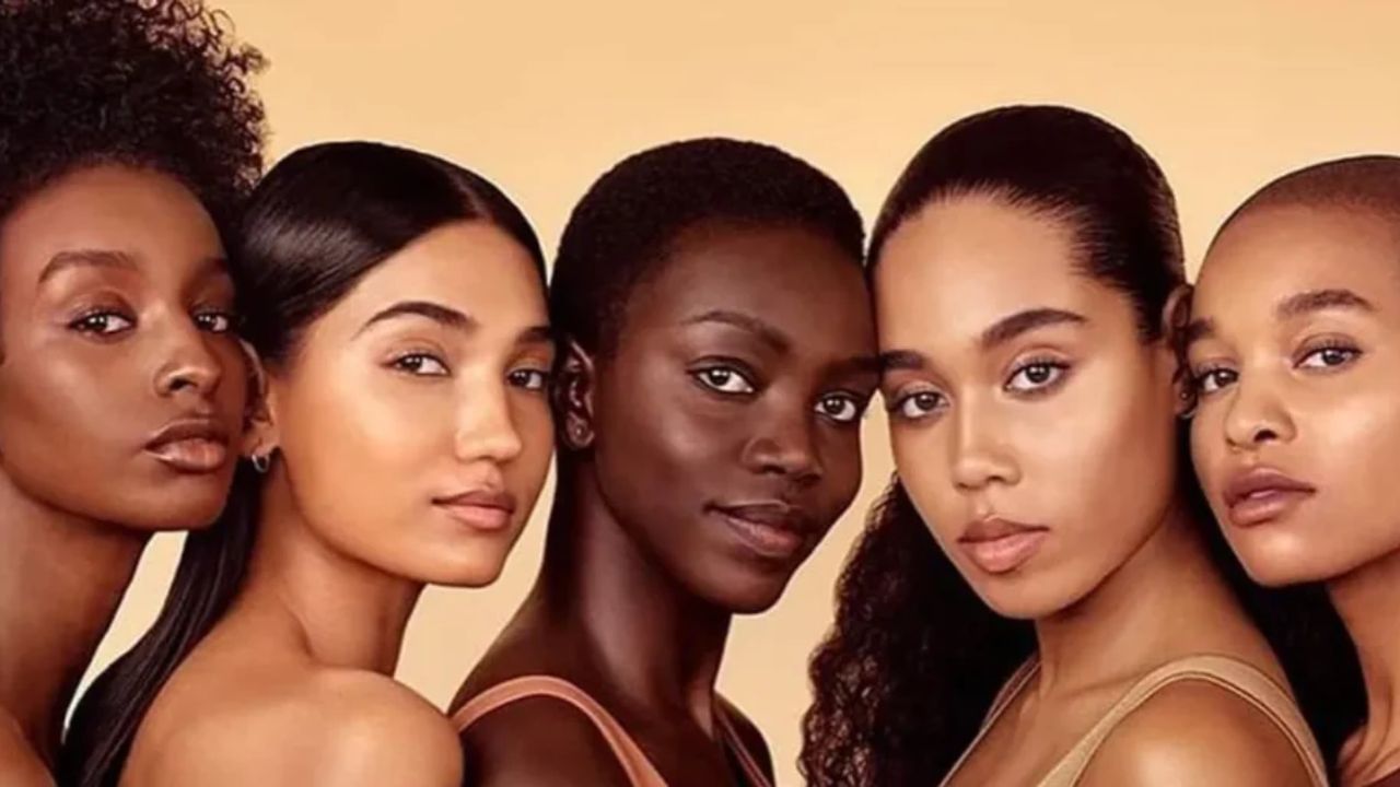 પૈસાની કોઈ કમી નથી: આવી છોકરીઓ જે અભ્યાસમાં હોશિયાર હોય છે તેમને જીવનમાં ક્યારેય પૈસાની કમીનો સામનો કરવો પડતો નથી. તેઓ સમાજમાં પોતાની રીતે પોતાનું સ્થાન બનાવે છે અને આગળ વધતી રહે છે.