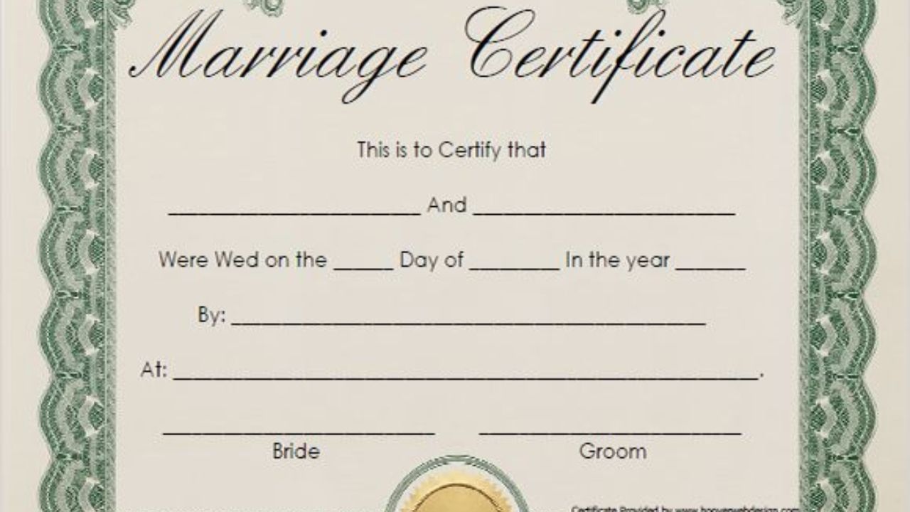 સામાજિક દબાણ સામે કાનૂની હક: સામાજિક રીતે ઘણીવાર મહિલાઓ પર દબાણ બનાવવામાં આવે છે કે તેઓ પતિનું નામ લખે. પરંતુ કાયદાની દ્રષ્ટિએ આ જરૂરી નથી. જો કોઈ સ્ત્રી ઇચ્છે તો તે પોતાનો મૂળ સરનેમ જાળવીને તમામ ડોક્યુમેન્ટ્સ એ જ નામે ચલાવી શકે છે.