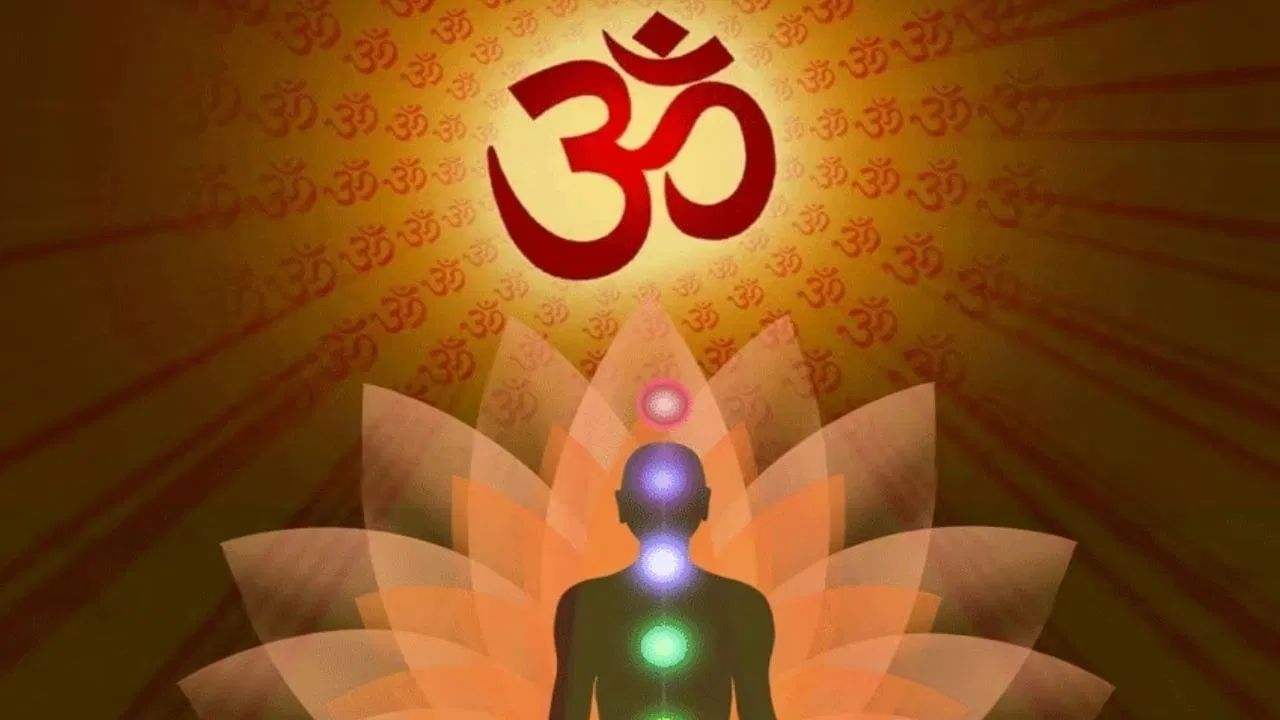 ब्रह्मस्थान में मंत्र जाप करें: घर के ब्रह्मस्थान में प्रतिदिन 'ॐ' या इससे संबंधित मंत्र का जाप करें। इससे घर में सकारात्मक ऊर्जा आती है और मानसिक शांति बनी रहती है।