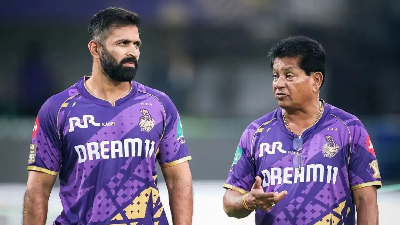 ચંદ્રકાંત પંડિતના રાજીનામા બાદ KKR ફ્રેન્ચાઈઝ નવા કોચની શોધમાં હતી, અને અંતે KKRએ પોતાના ભૂતપૂર્વ સપોર્ટ સ્ટાફ સભ્ય અભિષેક નાયર પર વિશ્વાસ વ્યક્ત કર્યો છે.