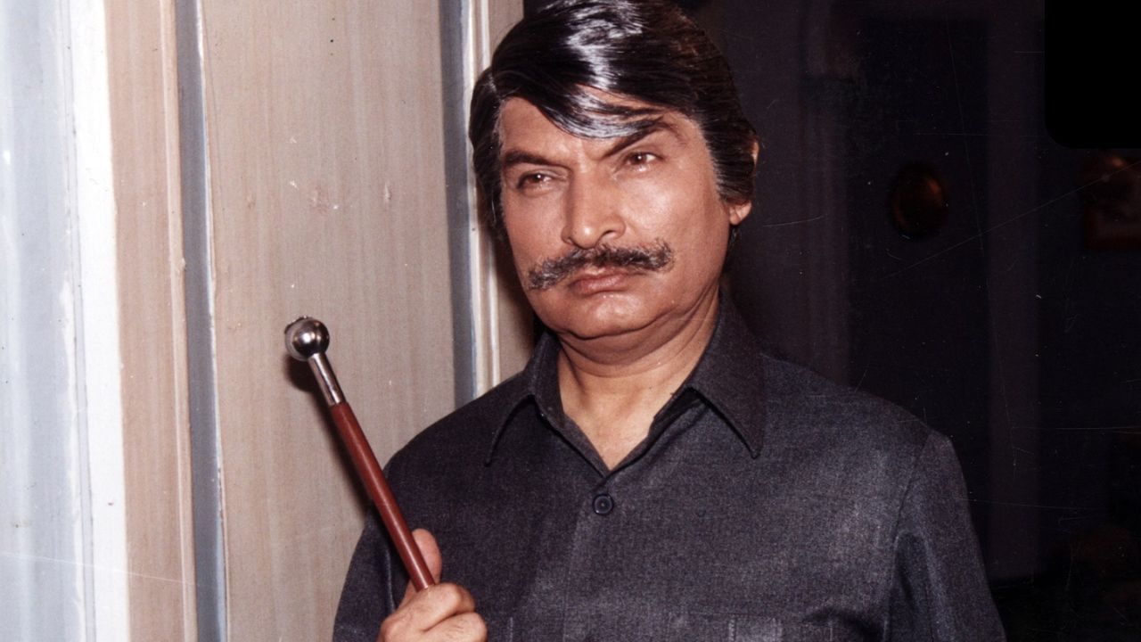 અસરાની શબ્દનો અર્થ સિંધી ભાષામાં આશા થાય છે. તે "આસરા" અથવા "અસરો" પરથી આવ્યો છે, જેનો અર્થ સિંધીમાં "આશા" થાય છે.