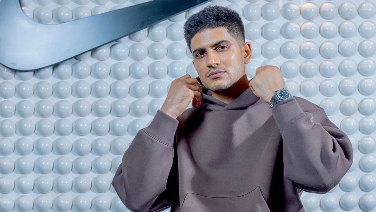 શુભમન ગિલ સ્પષ્ટપણે આ જવાબદારી સંભાળી રહ્યો છે. ટેસ્ટ અને વનડે ટીમોના કેપ્ટન તરીકે નિયુક્ત થયા પછી, તે ભારતીય ક્રિકેટ ટીમનો નવો ચહેરો બની ગયો છે, અને બ્રાન્ડ્સ હવે તેના માટે હાકલ કરી રહી છે.