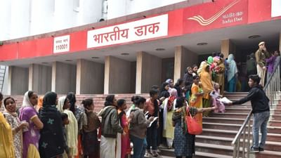 જો તમે પોસ્ટ ઓફિસની 3-વર્ષીય ટાઈમ ડિપોઝિટ (TD) યોજનામાં ₹1,00,000 જમા કરાવો છો, તો તમને નિશ્ચિત સમયગાળે ₹1,23,508 મળશે. એટલે કે ₹23,508 વ્યાજ મળશે. આ લાભ સામાન્ય રીતે બેંક FD માં ઉપલબ્ધ નથી, જેના કારણે આ યોજના ઘણા રોકાણકારોમાં પ્રિય બને છે.