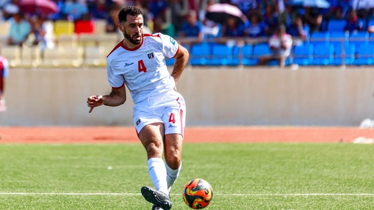 આફ્રિકન દેશ કેપ વર્ડે 2026 ફિફા વર્લ્ડ કપ માટે ક્વોલિફાય થઈ ગયું છે. આ દેશ ફિફા વર્લ્ડ કપમાં પ્રથમ વખત ક્વોલિફાય થયું છે. નોંધપાત્ર વાત એ છે કે આ દેશની કુલ વસ્તી ફક્ત 525,000 છે. જે દિલ્હી-NCR કરતા 60 ગણી ઓછી છે. 