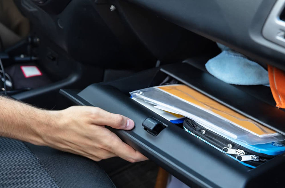 Car Essentials for Safe Driving Road Safety Checklist (1)