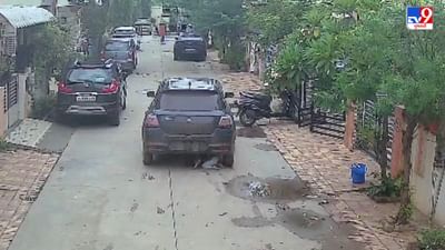 Ahmedabad : રામ રાખે તેને કોણ ચાખે ? અમદાવાદમાં 3 વર્ષની બાળકી પર ચઢી ગઇ કાર, બાળકીનો ચમત્કારિક બચાવ, જુઓ Video