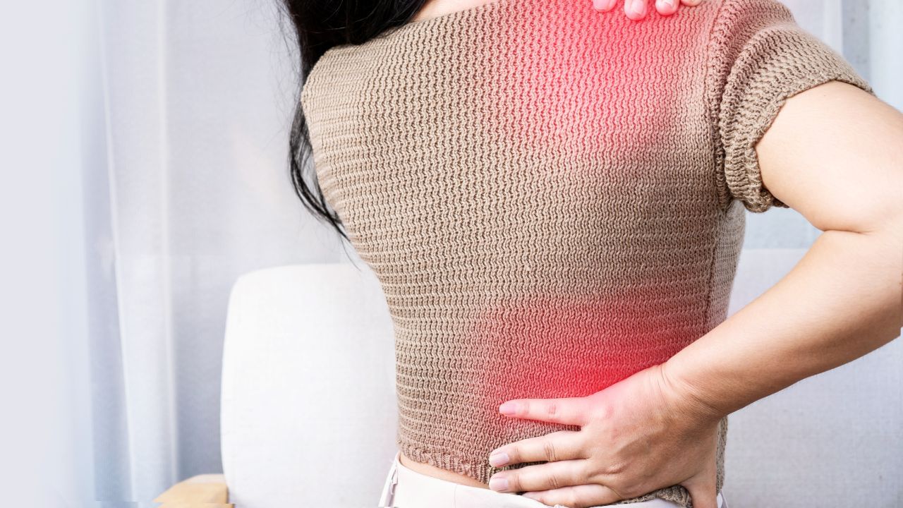 પીઠનો દુખાવો કિડનીના કેન્સર, પેલ્વિક ચેપ અથવા આંતરિક અંગ સમસ્યાઓનું પણ સંકેત હોઈ શકે છે. જો સતત દુખાવો વજન ઘટાડા, તાવ અથવા થાક સાથે હોય, તો તાત્કાલિક ડૉક્ટરનો સંપર્ક કરો.