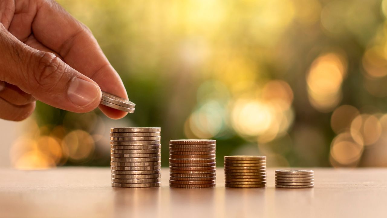 પરંતુ હવે સિક્કાનો આકાર ગોળ થયો છે. શું તમે ક્યારેય વિચાર્યું છે કે, સિક્કાનો આકાર ગોળ કેમ થયો છે. આ આર્ટિકલમાં આજે અમે તમને જણાવીશું કે, સિક્કા ગોળ કેમ હોય છે.