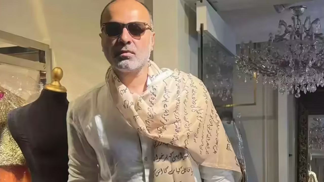 દીપક પરવાનીને પાકિસ્તાનના સૌથી ધનિક હિન્દુઓમાંના એક ગણવામાં આવે છે. 2022 માં મીડિયા અહેવાલો અનુસાર, તેમની કુલ સંપત્તિ આશરે ₹71 કરોડ છે. તેમના પિતરાઈ ભાઈ, નવીન પરવાની, એક આંતરરાષ્ટ્રીય સ્નૂકર ખેલાડી છે અને ખૂબ પ્રખ્યાત પણ છે. નવીન પાસે આશરે ₹60 કરોડ (આશરે $600 મિલિયન USD) ની કુલ સંપત્તિ છે. તેમને પાકિસ્તાનના સૌથી ધનિક હિન્દુઓમાંના એક પણ ગણવામાં આવે છે.