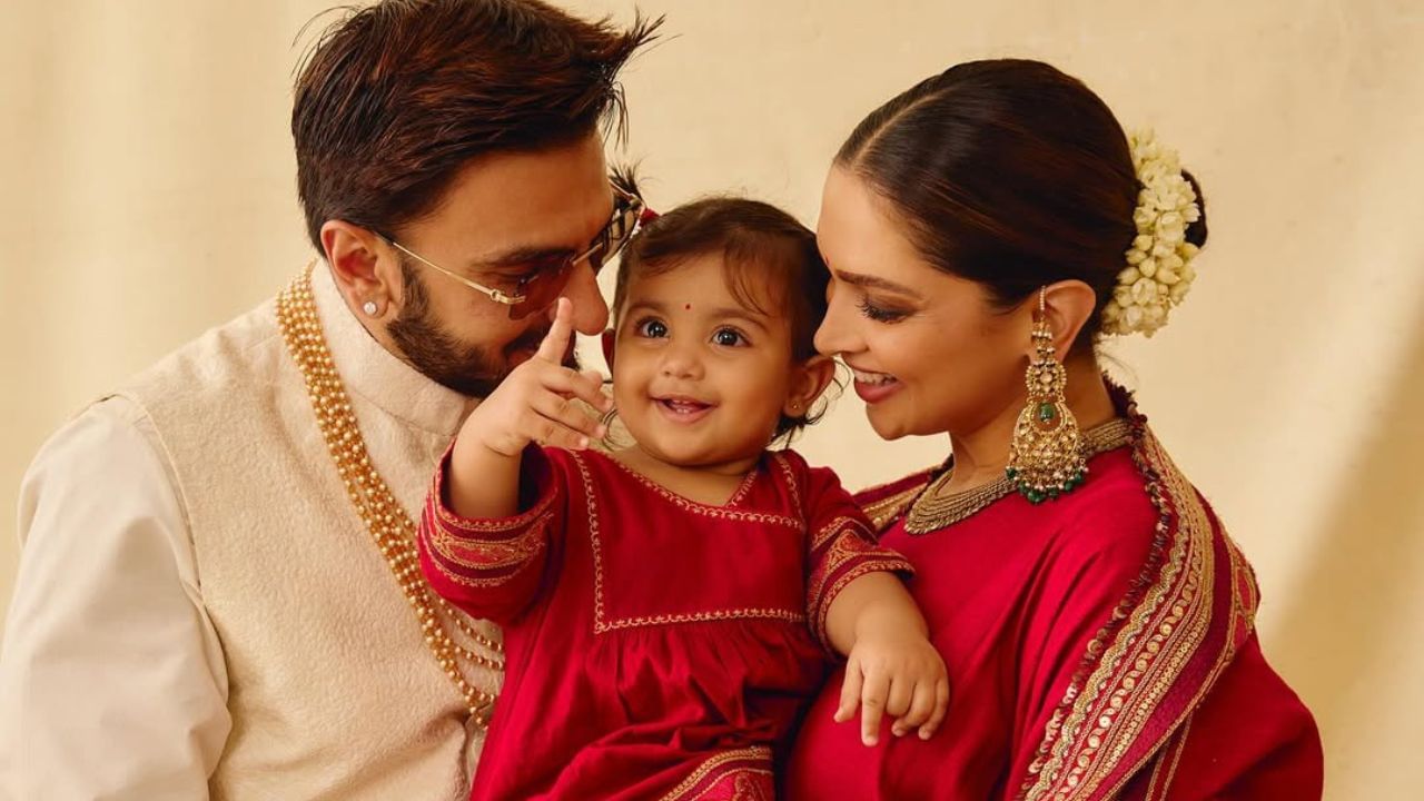 રણવીર અને દીપિકાએ 2024માં પુત્રીનું સ્વાગત કર્યું. તેમણે તેમની દીકરીનું નામ દુઆ રાખ્યું. ચાહકો દુઆની પહેલી ઝલક જોવા માટે ઉત્સુક હતા.