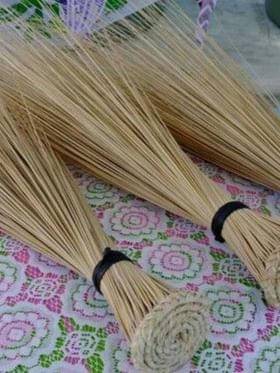 ધનતેરસ પર નવી સાવરણી લાવ્યા પણ જૂની સાવરણીનું શું કરવું ?