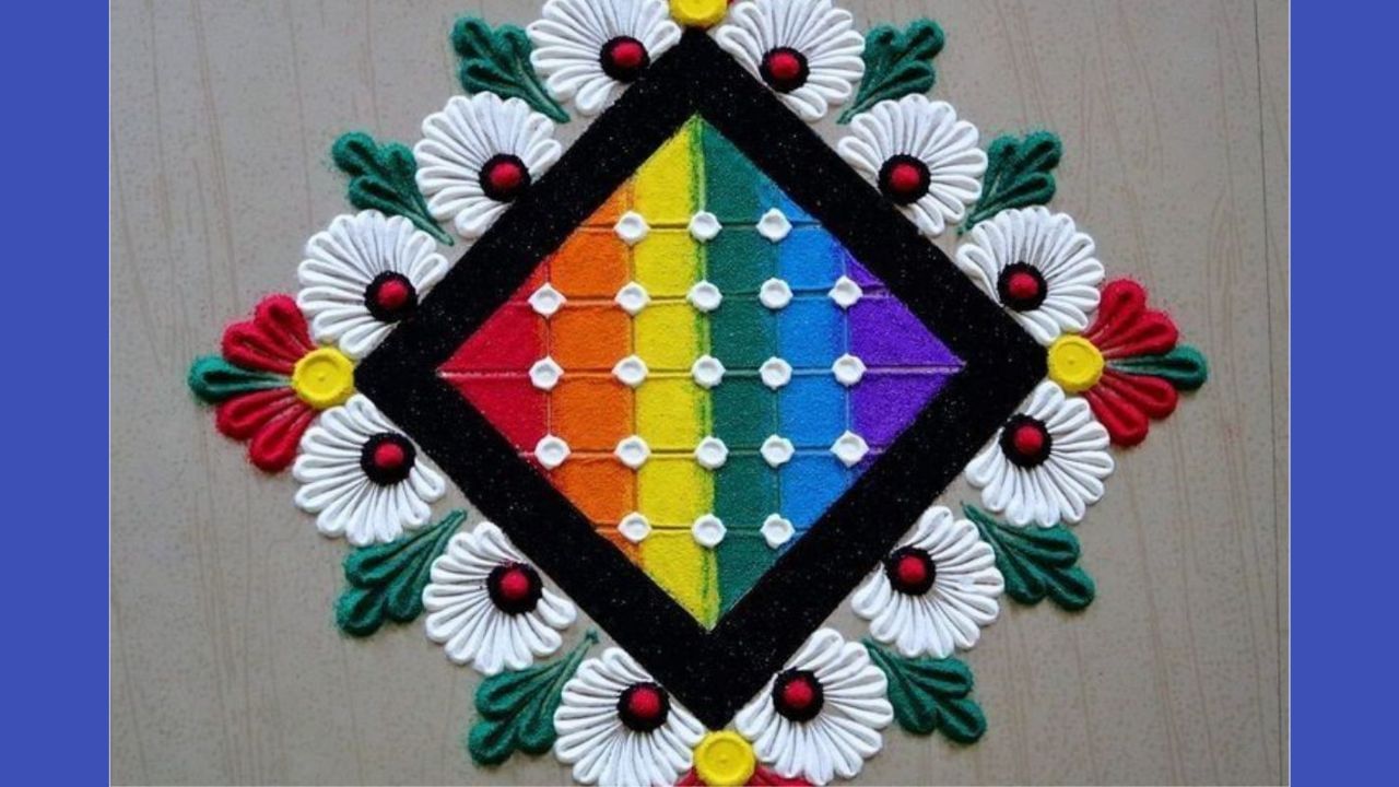 ફૂલોની રેનબો રંગોળી: આ ડિઝાઇનમાં વિવિધ રંગોની ફૂલોની પાંખડીઓના લેવલ બનાવવામાં આવે છે જે મેઘધનુષ્ય જેવા દેખાય છે.
