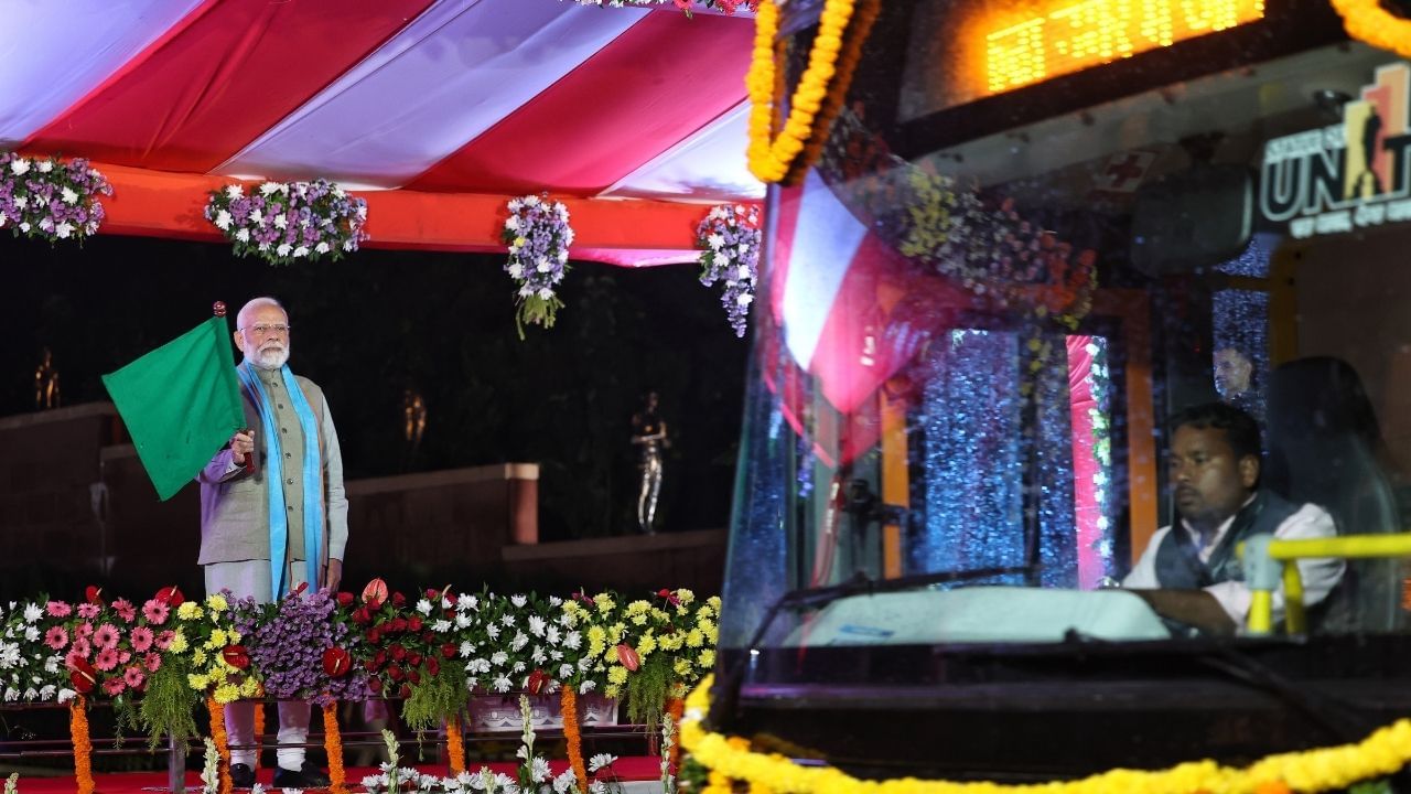 Ekta Nagar Transforms PM Modi Inaugurates Key Projects Sardar Patel Coin (5)