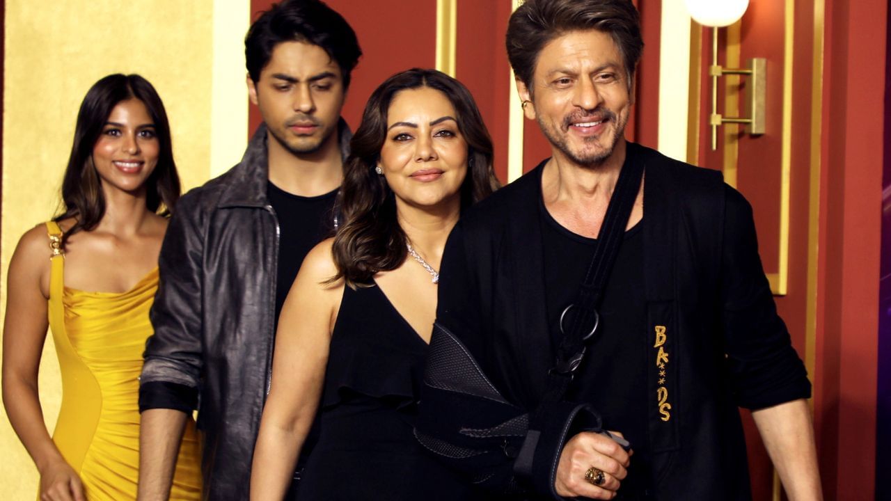 તેમના લગ્નને ત્રણ દાયકાથી વધુ સમય થયો છે. સમય બદલાયો છે, લાગણીઓ બદલાઈ છે, પણ તેમનો પ્રેમ બદલાયો નથી. તેઓ હજુ પણ એકબીજાને પહેલા જેટલો જ પ્રેમ કરે છે. શાહરૂખે અનેક વખત સ્વીકાર્યું છે કે ગૌરી તેની સફળતા પાછળનો હાથ છે.