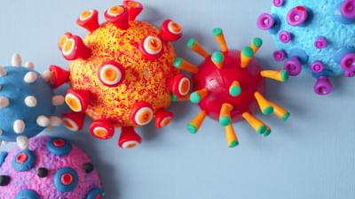 સેક્સ્યુઅલી ટ્રાન્સમિટેડ ઇન્ફેક્શન (STI) એક એવી બિમારી છે. જે એક વ્યક્તિમાંથી બીજી વ્યક્તિમાં સેક્શુઅલ ઈન્ટરકોર્સ દ્વારા ફેલાય છે. આ ઈન્ફેક્શન સામાન્ય રીતે ઓરલ,વજાઈનલથી ફેલાય છે પરંતુ ટોયલેટની સીટના કારણે પણ તમે આ ઈન્ફેક્શનનો શિકાર થઈ શકો છો.