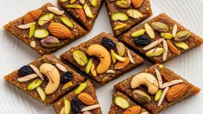 ભારતમાં વિવિધ જગ્યા પરની મીઠાઈઓ ખૂબ જ ફેમસ હોય છે. ત્યારે ગુજરાતના ખંભાતની ફેમસ મીઠાઈ એવી હલવાસન દેશ-દુનિયામાં મોકલવામાં આવે છે. તો આજે આપણે ઘરે કેવી રીતે હલવાસન બનાવી શકાય તે જોઈશું.