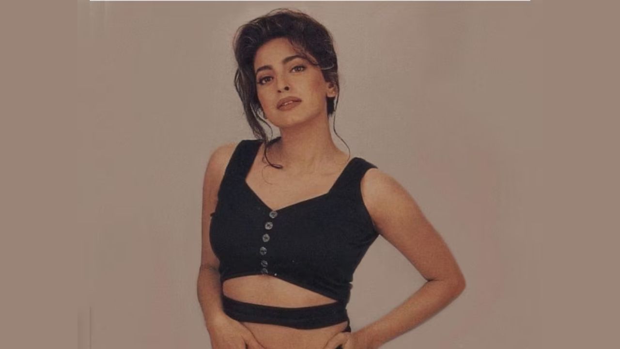 1990ના દાયકાથી 2000ના દાયકા સુધી તેની કારકિર્દી નવી ઊંચાઈએ પહોંચી. "ડર," "યસ બોસ," અને "ઇશ્ક" જેવી ફિલ્મોએ તેણીને બોક્સ ઓફિસ ક્વીન બનાવવામાં મદદ કરી. જોકે, 2000 પછી, તેણીએ સહાયક ભૂમિકાઓ ભજવવાનું શરૂ કર્યું. 2010 સુધીમાં, તેણીએ વધુ પસંદગીયુક્ત રીતે કામ કરવાનું શરૂ કર્યું.