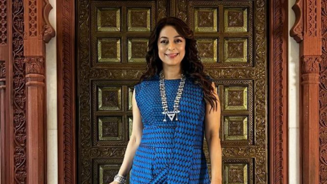 છેલ્લા 13 વર્ષથી, જુહીએ થિયેટરોમાં એક પણ ફિલ્મ રિલીઝ કરી નથી. છતાં, તેણીની સંપત્તિ વર્ષ-દર-વર્ષે વધી રહી છે, જે બધાને આશ્ચર્યચકિત કરી રહી છે. જ્યારે જુહી ફિલ્મોથી દૂર રહી રહી હતી, ત્યારે તેણી તેના વ્યવસાયિક સામ્રાજ્યનો વિસ્તાર પણ કરી રહી હતી. જુહીએ શાહરૂખ ખાન સાથે પ્રોડક્શન કંપની ડ્રીમ્સ અનલિમિટેડની સ્થાપના કરી. તેણીએ કોલકાતા નાઈટ રાઈડર્સ અને તેના પતિ જય મહેતાના વ્યવસાયમાં પણ ભારે રોકાણ કર્યું છે.