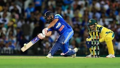 IND vs AUS LIVE: સિડનીમાં ચાલ્યો ચાલ્યો રોહિત શર્માના બેટનો જાદુ, ફટકારી શાનદાર સેન્ચ્યુરી, કોહલીની પણ ફિફ્ટી
