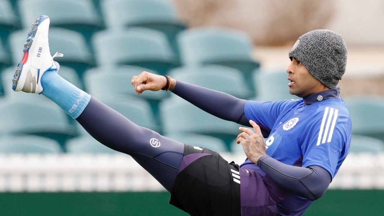 હવે આપણે આ મહારેકોર્ડ વિશે વાત કરીએ તો.1, સંજુ સેમસન ભારત માટે 50મી ટી20 ઈન્ટરનેશનલ મેચ રમવાથી 1 મેચ દુર છે. 2,વોશિંગ્ટન સુંદર ટી20 ઈન્ટરનેશનલમાં 50 વિકેટથી માત્ર 2 વિકેટ દુર છે.3, ટિમ ડેવિડ ટી20 ઈન્ટરનેશનલમાં 100 સિક્સથી 5 સિક્સ દુર છે. 4, જસપ્રીત બુમરાહ ટી20 ઈન્ટરનેશનલમાં 100 વિકેટથી માત્ર 4 વિકેટ દુર છે.