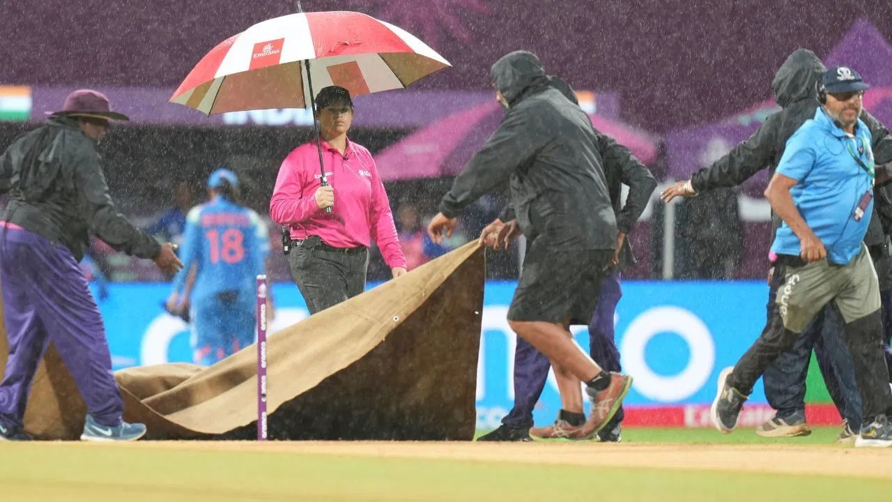 સારા સમાચાર એ છે કે સેમિફાઈનલ અને ફાઈનલ માટે રિઝર્વ દિવસો રાખવામાં આવ્યા છે, પરંતુ 31 ઓક્ટોબરે પણ નવી મુંબઈમાં વરસાદની શક્યતા છે. આના કારણે મેચ રદ થઈ શકે છે.