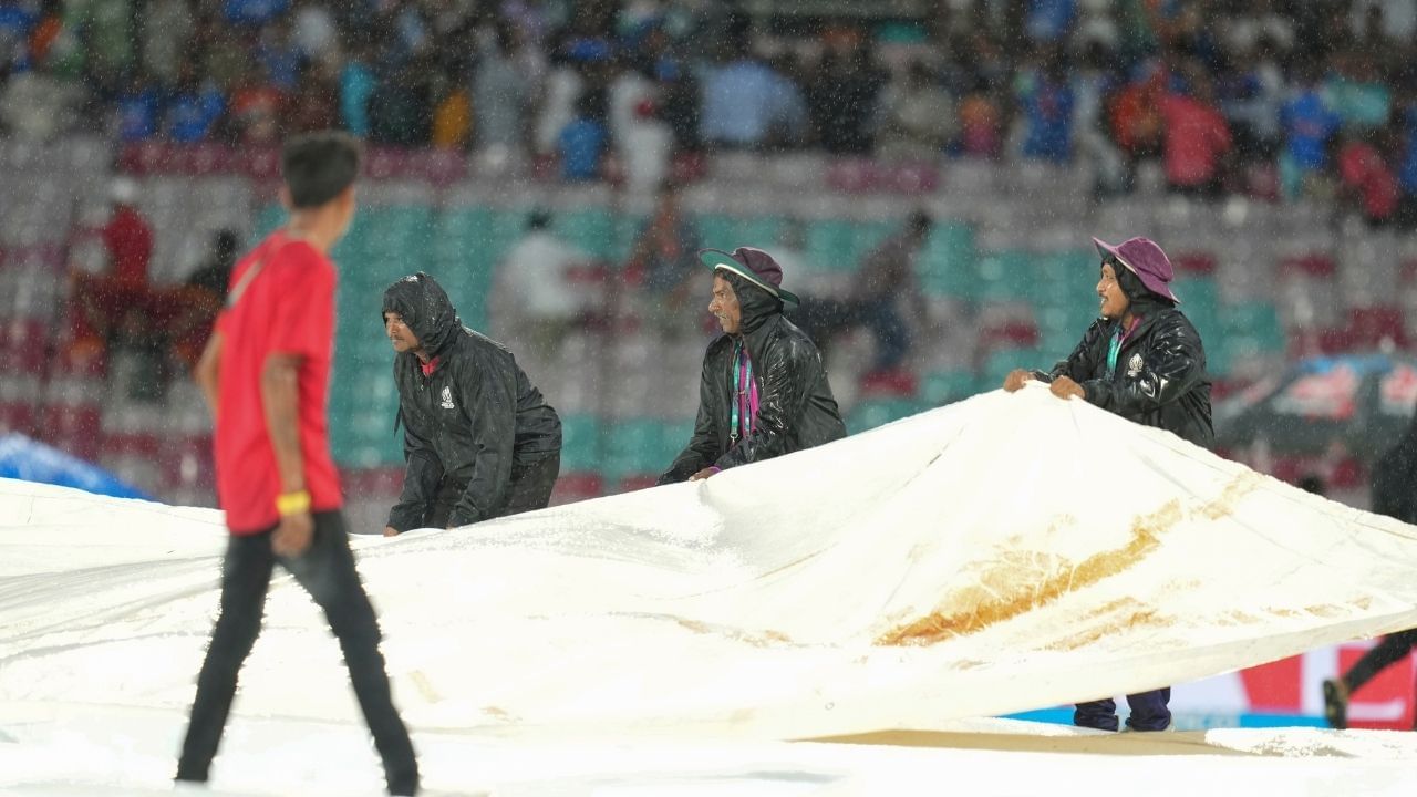 ઓસ્ટ્રેલિયા ટુર્નામેન્ટમાં વિજયી ટીમ છે, જેણે ગ્રુપ સ્ટેજમાં એક પણ મેચ હારી નથી. ઓસ્ટ્રેલિયાએ ગ્રુપ સ્ટેજમાં સાત મેચ રમી હતી, જેમાં છમાં જીત મેળવી હતી, જ્યારે એક મેચ વરસાદને કારણે રદ થઈ હતી.