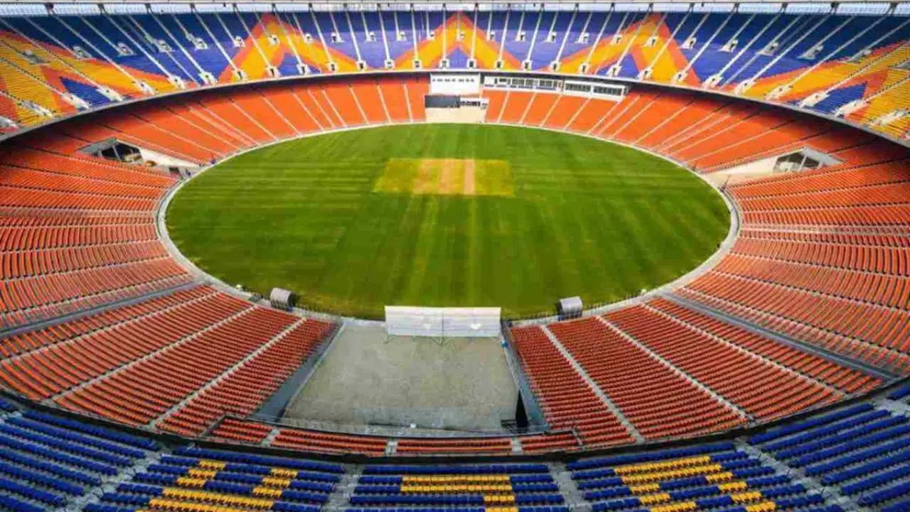 ભારત અને વેસ્ટ ઈન્ડીઝ વચ્ચે બે મેચની ટેસ્ટ શ્રેણીની પહેલી મેચ ગુરુવારે નરેન્દ્ર મોદી સ્ટેડિયમ ખાતે રમાશે. 