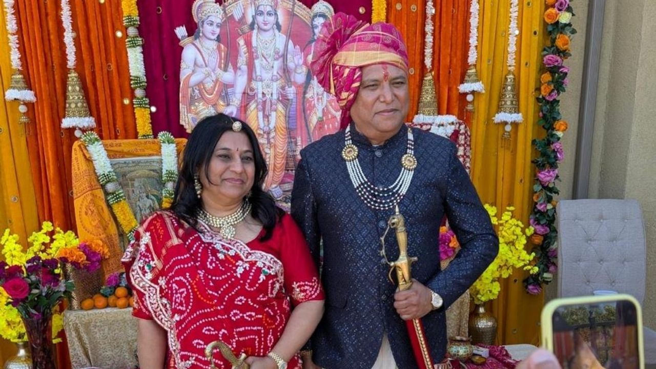 આ પ્રસંગે વિશિષ્ટ મહેમાનો તરીકે ભારત કૉન્સ્યુલેટના પ્રતિનિધી ફુલવંત સિંહ અને યોગી અવૈતાનંદ ગીરી ઉપસ્થિત રહ્યા. તેમની ઉપસ્થિતિએ કાર્યક્રમમાં આધ્યાત્મિક ઊર્જા અને પવિત્રતા ઉમેર્યા. સાથે જ જાણીતા જ્યોતિષાચાર્ય શૈલેનદ્રસિંહજી વાઘેલા એ શાસ્ત્રસંગત માર્ગદર્શન આપીને કાર્યક્રમને વધુ ધર્મનિષ્ઠ અને પવિત્ર બનાવ્યો.