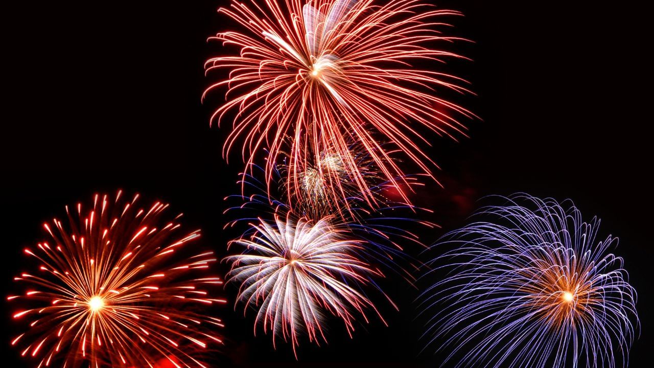 CrPCની કલમ 324 એવા કૃત્યો પર લાગુ પડે છે જે ઇરાદાપૂર્વક અથવા જાણી જોઈને મિલકતને નુકસાન પહોંચાડે છે. કલમ 326 વિસ્ફોટકો અથવા આગનો ઉપયોગ કરીને ઘર, પૂજા સ્થળ અથવા અન્ય માળખાના વિનાશ પર લાગુ પડે છે. 