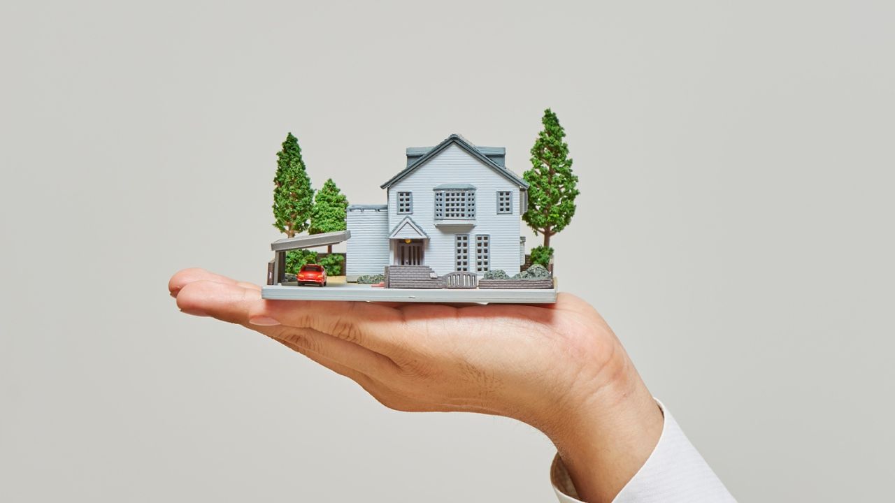 કર્ણાટક હાઈકોર્ટે તેમનો દાવો ફગાવી દીધો. રુદ્રપ્પાએ પણ આવી જ રીતે જમીનનો બીજો પ્લોટ વેચી દીધો, જે રુદ્રપ્પાના સગીર પુત્રોએ પુખ્તાવસ્થામાં પહોંચ્યા પછી શિવપ્પાને વેચી દીધો હતો. શિવપ્પાએ બંને પ્લોટ ભેગા કરીને એક ઘર બનાવ્યું. બાળકોની માતા નીલમ્માએ પ્લોટની માલિકીનો દાવો કર્યો.