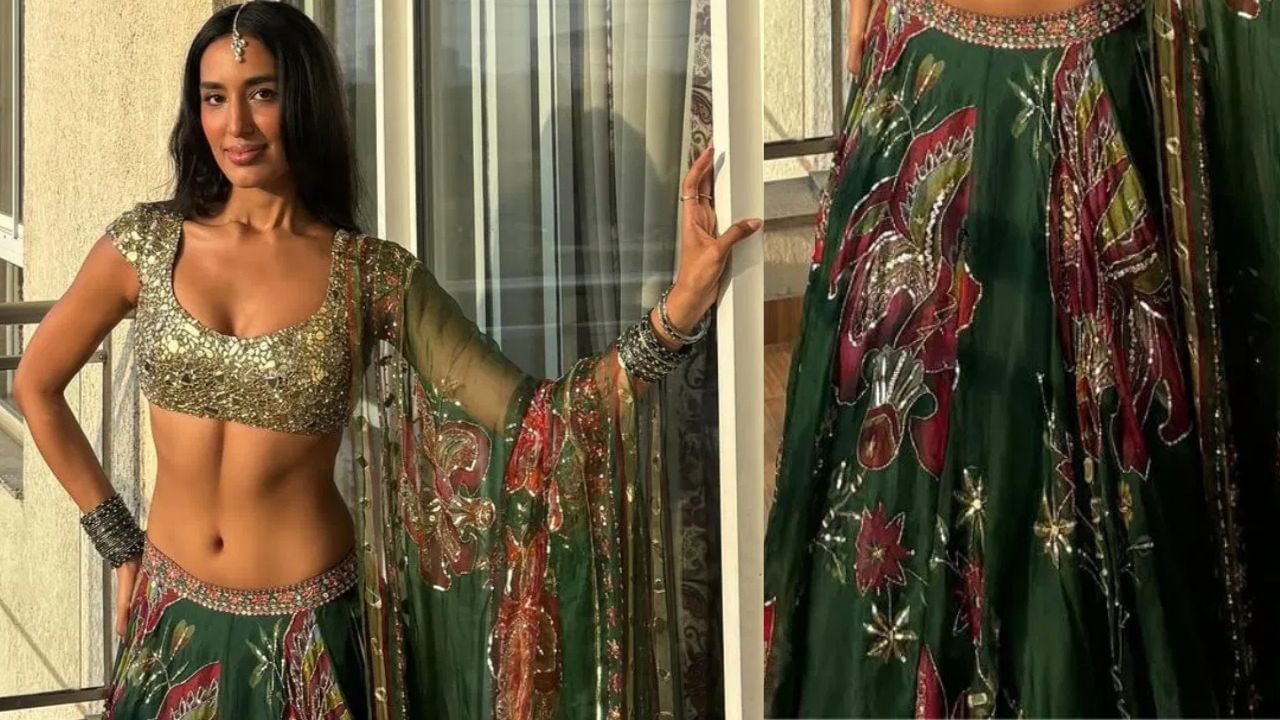 આ ટ્રેડિશનલ લુકમાં માહિકા ખૂબ જ સુંદર લાગી રહી છે. તેણે ફ્લોરલ પ્રિન્ટનો લહેંગો પહેર્યો હતો અને તેને સિક્વિન્ડ બ્લાઉઝ સાથે જોડી દીધો હતો. મેચિંગ દુપટ્ટો અને માંગ ટિક્કા પહેરીને, માહિકા એકદમ સુંદર લાગી રહી છે.