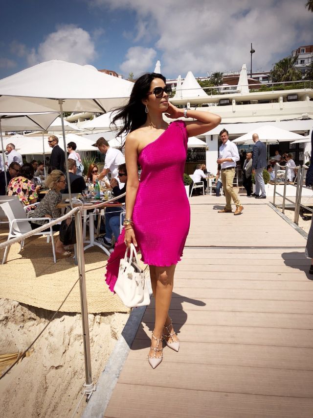 બોલ્ડનેસ અને ગ્લેમરસથી રાતોરાત સ્ટાર બનેલી અભિનેત્રીનો આવો છે પરિવાર