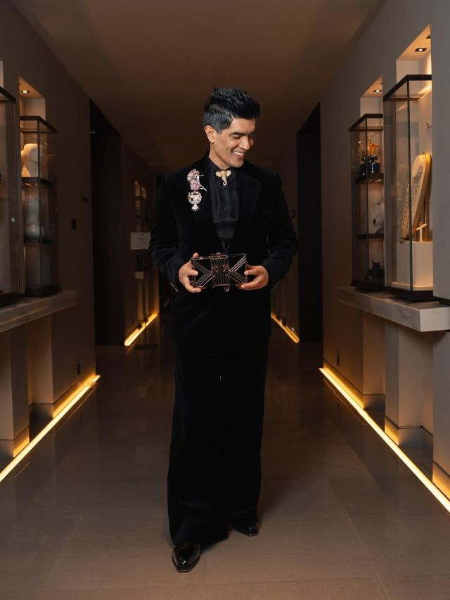 શાહરુખ ખાનના પાડોશી મનીષ મલ્હોત્રાનો પરિવાર જુઓ