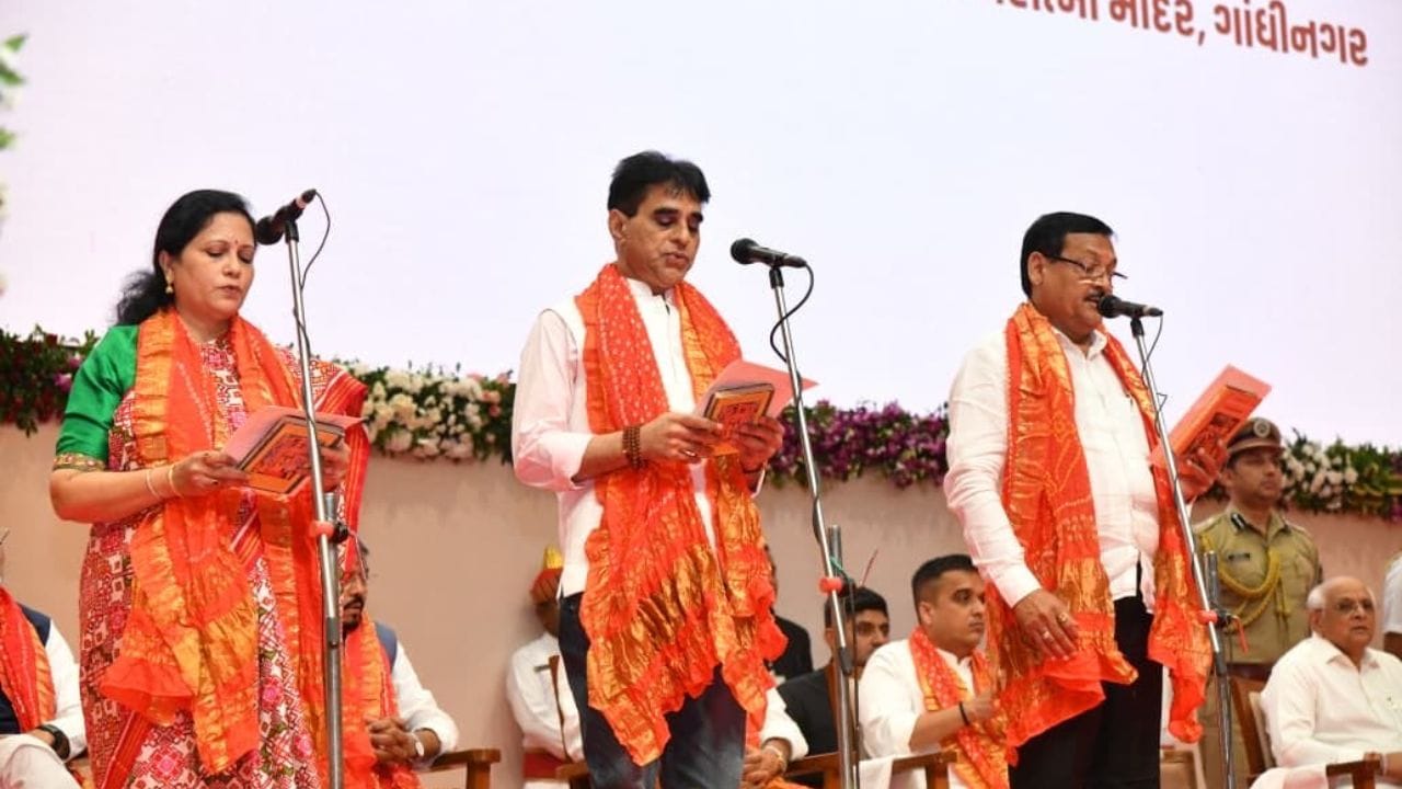 નવા મંત્રીમંડળ રચાયું છે. ત્યારે નવા મંત્રીમંડળમાં 3 મહિલાઓને આ મંત્રી મંડળમાં સ્થાન મળ્યું છે. તેમાંથી એક મનીષા વકીલનો પણ સમાવેશ કરવામાં આવ્યો છે. તો આજે આપણે મનીષા વકીલના પરિવાર અને પર્સનલ લાઈફ વિશે રસપ્રદ વાતો જાણીએ.