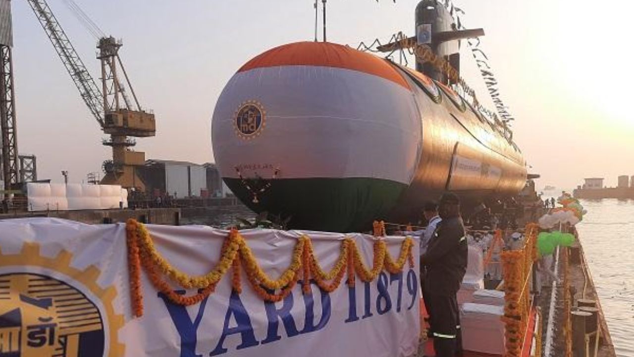 જુલાઈ-સપ્ટેમ્બરના સમયગાળા દરમિયાન માઝાગોન ડોકનો ચોખ્ખો નફો ₹749.48 કરોડ હતો, જે વાર્ષિક ધોરણે 28 ટકાનો વધારો દર્શાવે છે. ગયા નાણાકીય વર્ષના સમાન ક્વાર્ટરમાં કંપનીનો ચોખ્ખો નફો ₹585.08 કરોડ હતો.