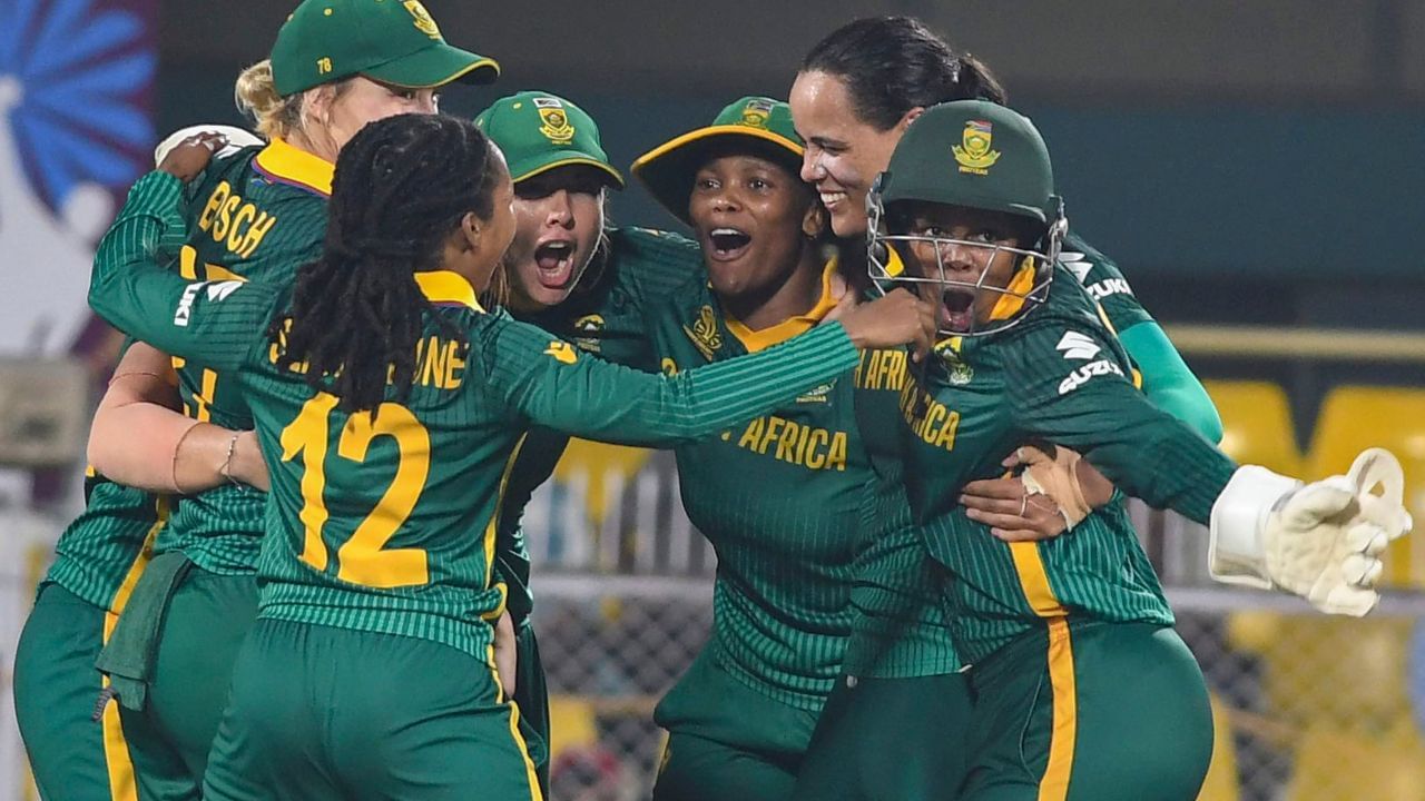 મહિલા વર્લ્ડકપની ફાઈનલ મેચ પણ સેમિફાઈનલની જેમ બપોરના 3 કલાકે શરુ થશે.