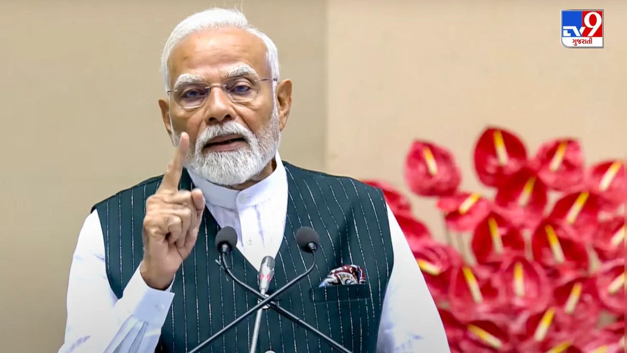 PM મોદી આજથી બે દિવસ ગુજરાતની મુલાકાતે ! સરદાર પટેલની 150મી જન્મજ્યંતીની એકતા પરેડમાં રહેશે હાજર, કરોડોના વિકાસકાર્યોની આપશે ભેટ, જુઓ Video