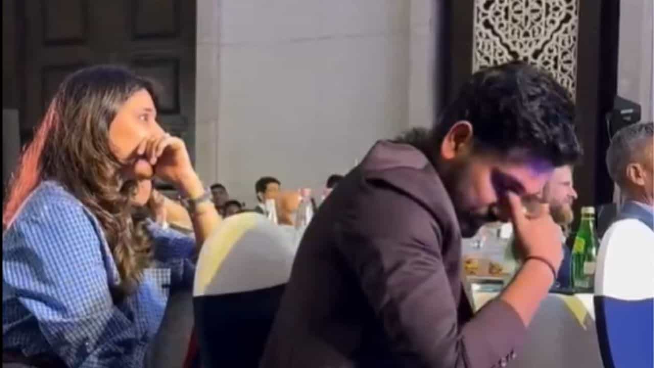 Video : રોહિત શર્માની આંખોમાં આંસુ, જાણો એવું તો શું થયું કે હસતાં હસતાં રડી પડ્યો હિટમેન