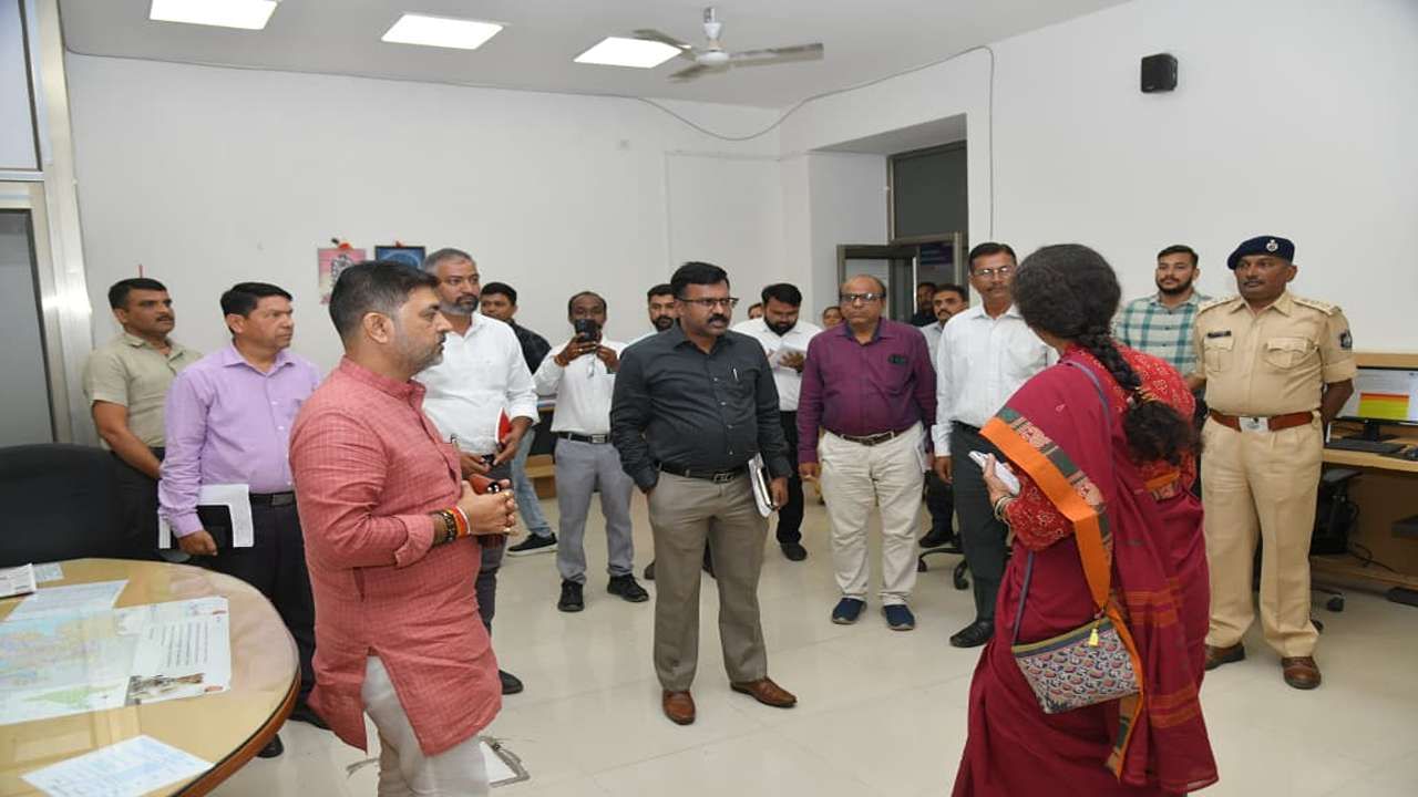 Sanjay Singh Mahida SEOC 4_2_11zon