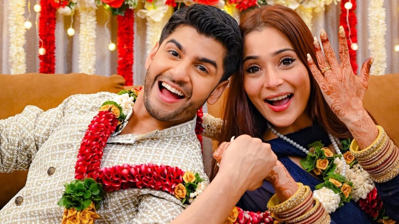 લોકપ્રિય ટીવી અભિનેત્રી સારા ખાન હવે "લક્ષ્મણ" સુનીલ લાહિરીની પુત્રવધૂ બની છે. છૂટાછેડાના 14 વર્ષ પછી તેમણે ફરીથી લગ્ન કર્યા છે.