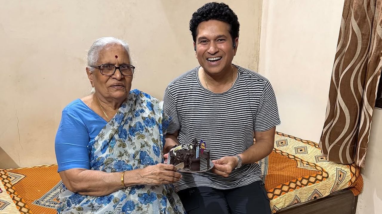 તાજેતરમાં જ ભાઈ અર્જુન તેંડુલકરની સગાઈ થઈ છે, અને તેની મંગેતર, સાનિયા ચાંડોક પણ તેંડુલકર પરિવારનો ભાગ છે. ટુંકમાં ભાભી-નણંદ વચ્ચે ખુબ જ સારા સંબંધો છે.