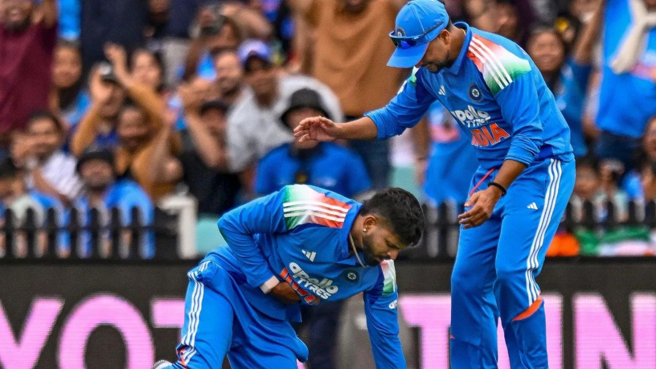 BCCIએ માહિતી આપી હતી કે તેમની મેડિકલ ટીમ સિડની અને ભારતમાં નિષ્ણાત ડોકટરોની સલાહ લેવાનું ચાલુ રાખશે અને અય્યરના સ્વાસ્થ્ય પર નજર રાખવામાં આવશે.