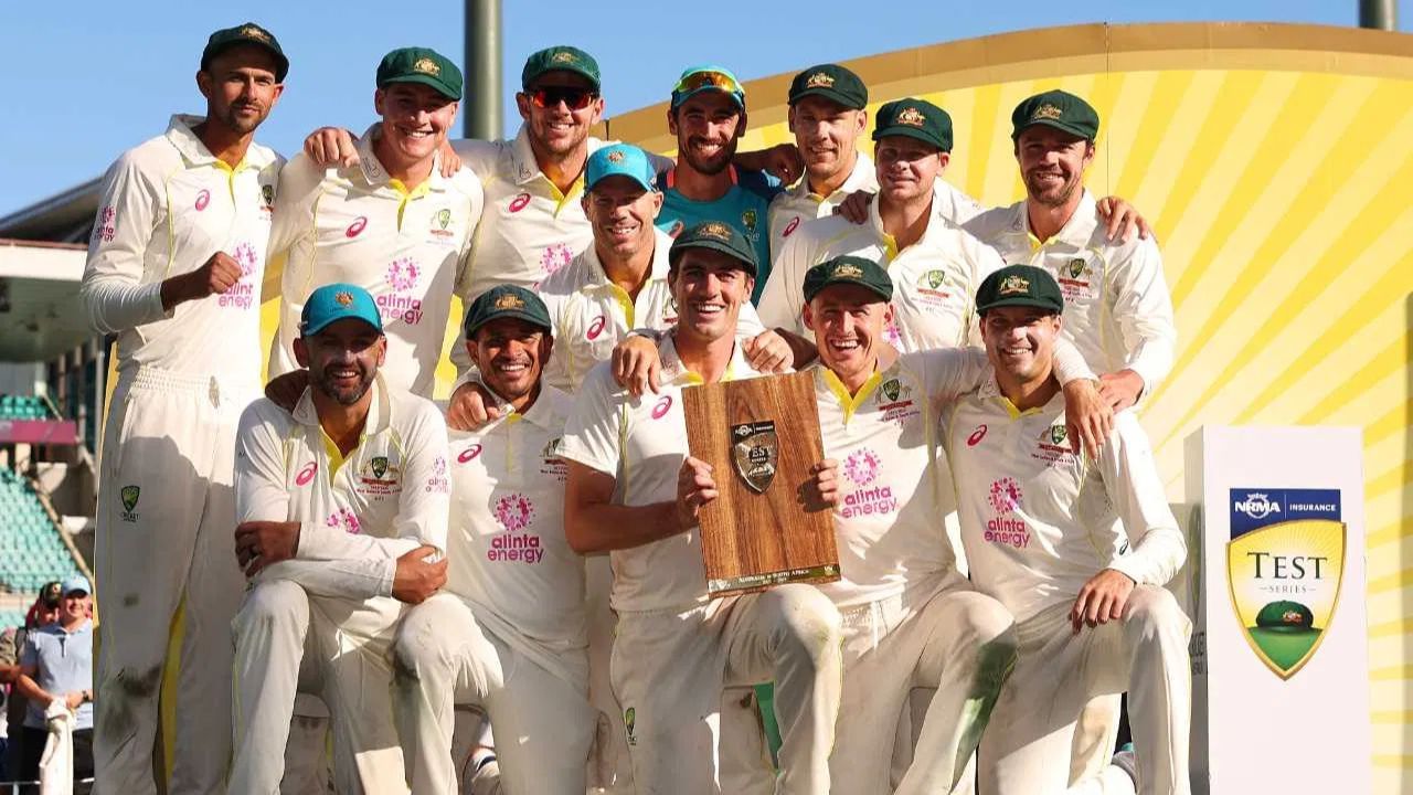 ઓસ્ટ્રેલિયા અને શ્રીલંકા વર્લ્ડ ટેસ્ટ ચેમ્પિયનશિપ 2025-27 પોઈન્ટ ટેબલમાં ટોપ 2 સ્થાન પર છે. બંને ટીમોની જીતની ટકાવારી ભારત કરતા સારી છે. ઓસ્ટ્રેલિયાની જીતની ટકાવારી 100 ટકા છે, જ્યારે શ્રીલંકા 66.67 ટકા સાથે બીજા ક્રમે છે. 