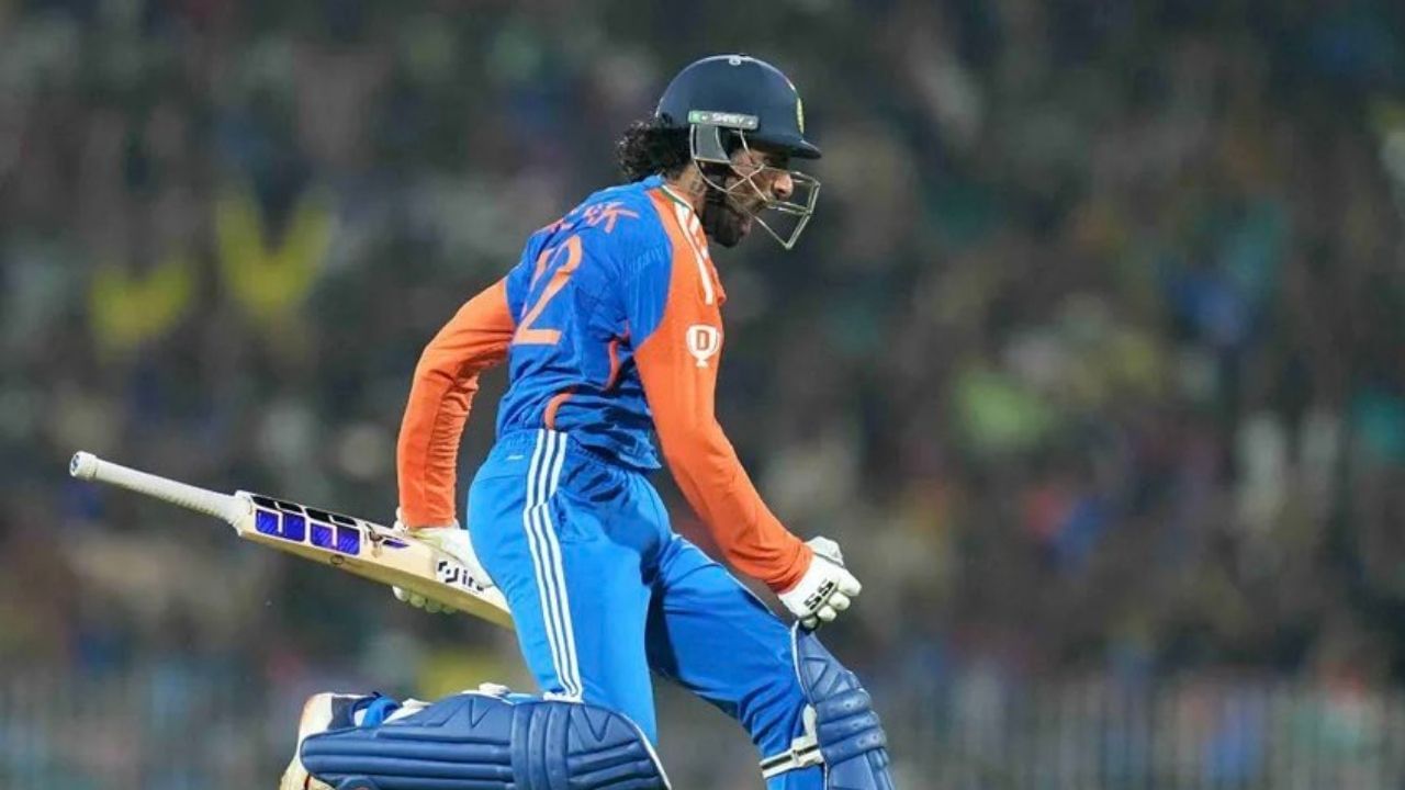 તિલક વર્માએ આ જાનલેવા બીમારીથી બચવા પાછળ આકાશ અંબાણી અને જય શાહના પ્રયત્નોના વખાણ કર્યા હતા. તેમણે આ માટે તેનો આભાર પણ માન્યો હતો. તેમણે કહ્યું કે, ખરાબ સ્વાસ્થને લઈ આકાશ અંબાણીએ બીસીસીઆઈના સેક્રેટરી જય શાહનો સંપર્ક કર્યો હતો.