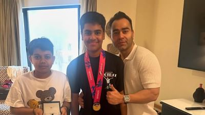 ટીમ ઈન્ડિયાની સાથે વિરાટ કોહલી ઓસ્ટ્રેલિયાના પ્રવાસ પર છે. પરંતુ તેમણે ઓસ્ટ્રેલિયા પ્રવાસ જતાં પહેલા એક મોટું કામ કર્યું છે, તેના મોટા ભાઈનું નામ વિકાસ છે. તેમણે પોતાની ગુરુગ્રામ વાળી પ્રોપર્ટી તેમને સોંપી છે. તેમણે આ સંપત્તિની જનરલ પાવર ઓફ એટર્ની મોટા ભાઈને આપી છે.