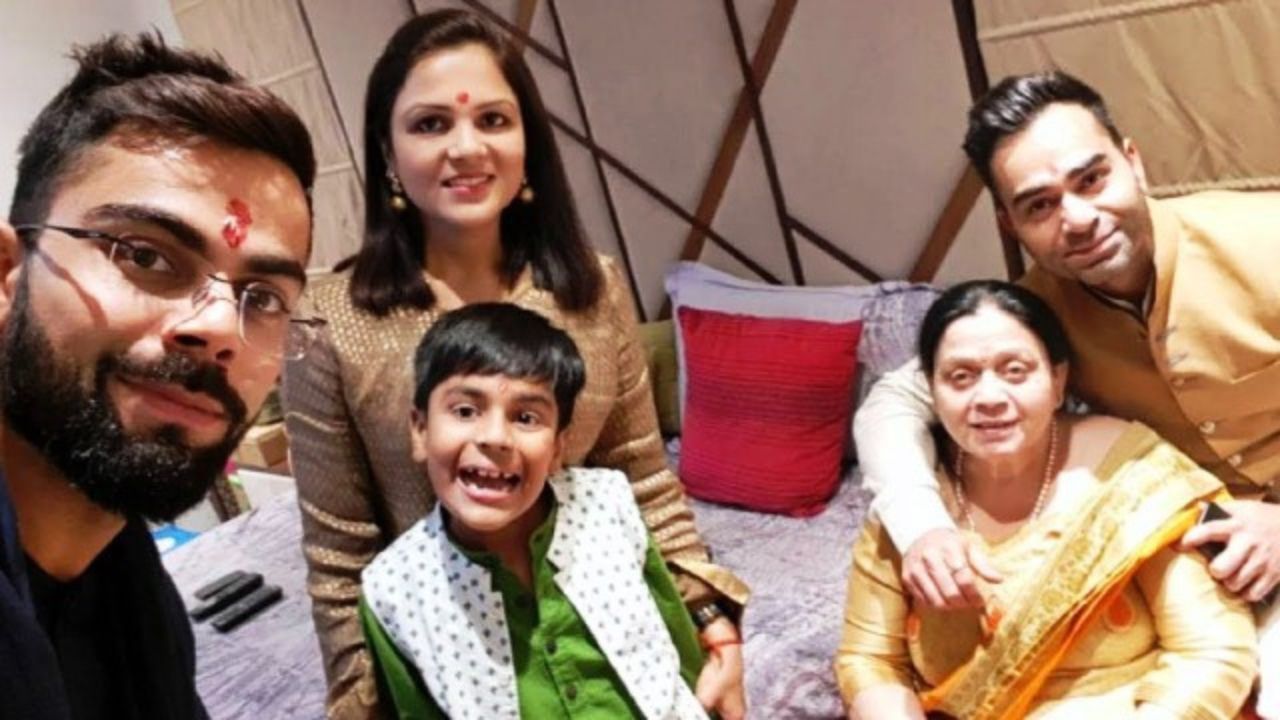 હવે સવાલ એ થાય છે કે, વિરાટ કોહલીએ આવું કેમ કરવાની જરુર પડી છે. તો આની પાછળનું કારણ એ છે કે, તેમની પત્ની અનુષ્કા શર્મા અને બાળકો સાથે મોટાભાગે લંડનમાં રહે છે. મોટાભાગનો સમય ભારતથી બહાર રહેવાના કારણે વિરાટ કોહલીએ પોતાના ભાઈ વિકાસ કોહલીને જનરલ પાવર ઓફ અટોર્ની આપી છે.