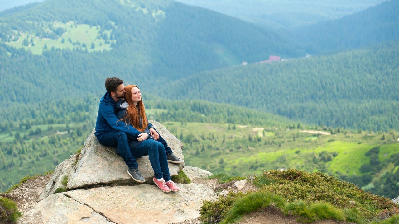 નોંધ : અહીં આપવામાં આવેલી માહિતી ફક્ત આપની જાણકારી માટે છે. કોઈ પણ ઈલાજ કરતાં પહેલા કે,અમલમાં લેતા પહેલા નિષ્ણાતોની સલાહ લેવી જરુરી છે. ( all photo:canva)