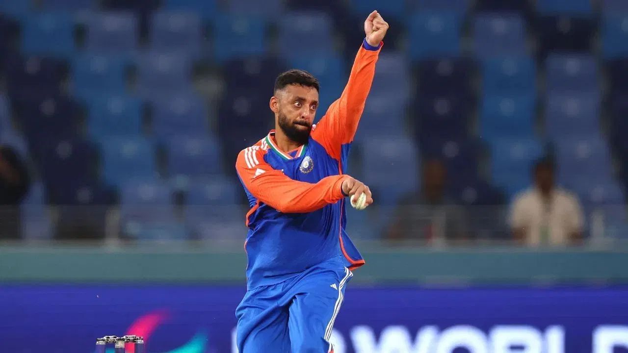 સ્પિનર ​​વરુણ ચક્રવર્તીને પણ વનડે ટીમમાંથી બહાર કરવામાં આવ્યો છે. મિસ્ટ્રી સ્પિનર ​​વરુણ ચક્રવર્તીએ ચેમ્પિયન્સ ટ્રોફીમાં નવ વિકેટ લીધી હતી અને ભારતીય ટીમને ચેમ્પિયન બનાવામાં તેની બોલિંગનો મોટો હાથ હતો.